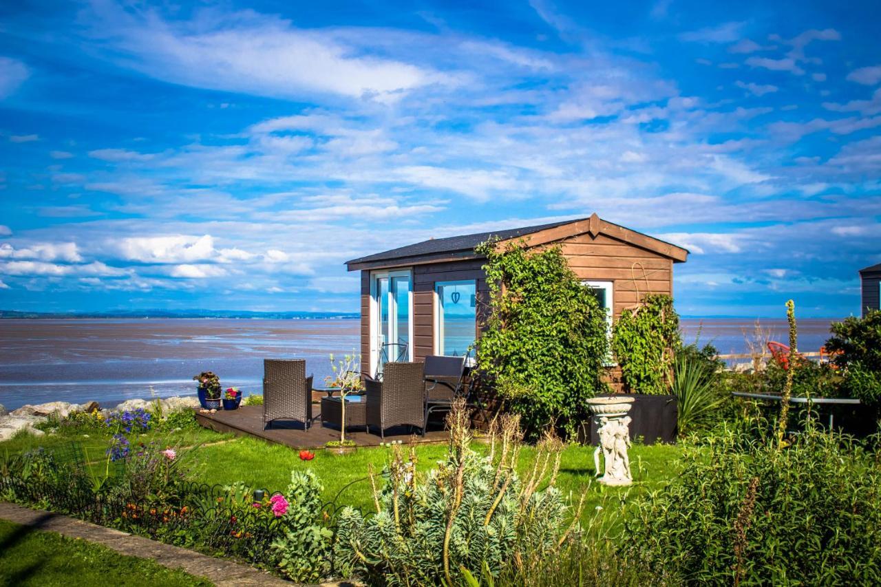 Chalet Sunset Retreat With Hot Tub Carsethorn