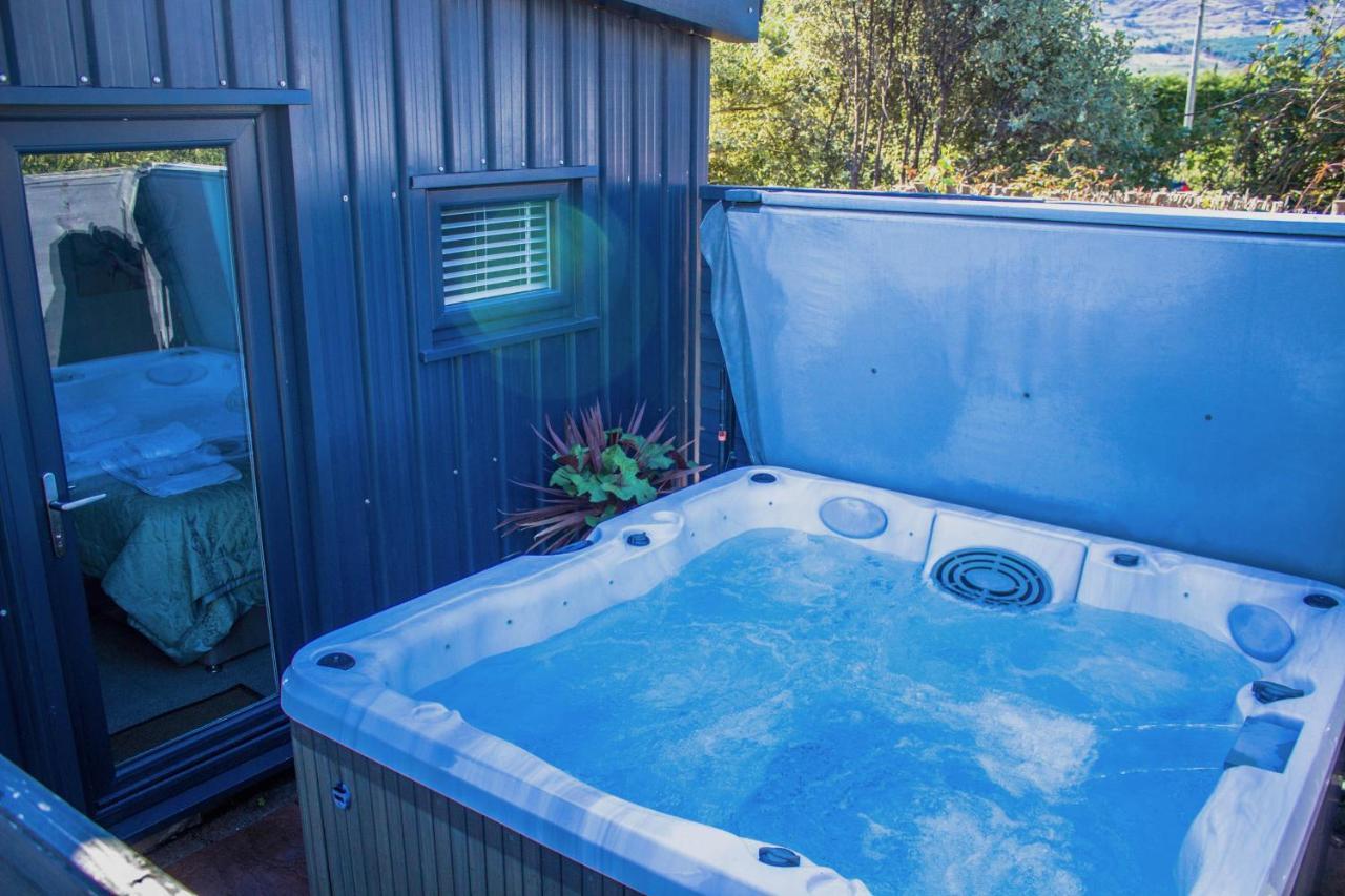 Chalet Sunset Retreat With Hot Tub Carsethorn