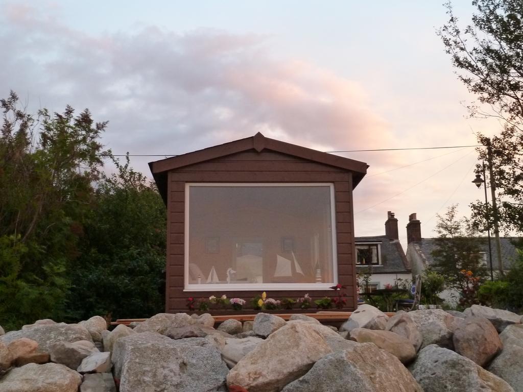 Sunset Retreat With Hot Tub Chalet Carsethorn